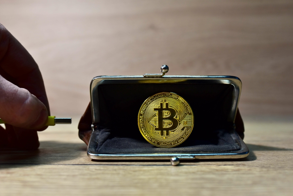 Как правильно хранить криптовалюту